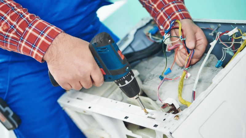 Kocaali Termodinamik Termodinamik çamaşır makinesi kart tamiri – Su almama arızası orijinal parça ile giderildi. - Teknik servis örneği
